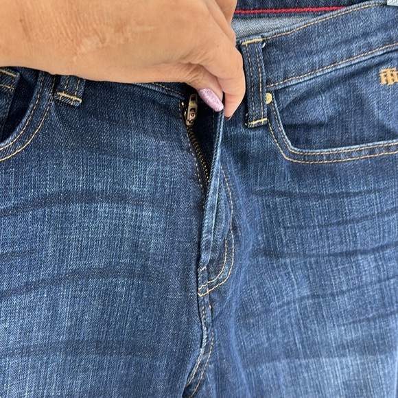 Tommy Hilfiger Goshen Boyfriend Boot Cut Womens Mid Rise Jeans cropped - Picture 6 of 10